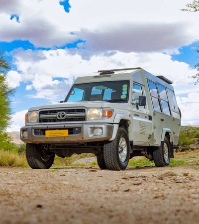 Toyota Land Cruiser 6 Seater